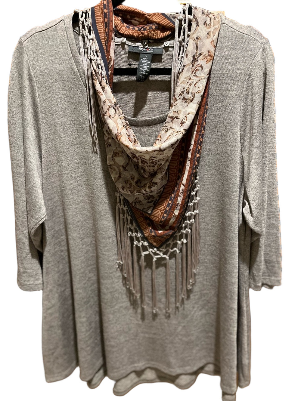 194. WOMENS STYLE & CO. 1X DETAIL TOP